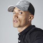 Camo snapback trucker