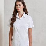Women's stretch fit cotton poplin short sleeve blouse
