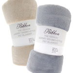 Pet eskimo-style blanket